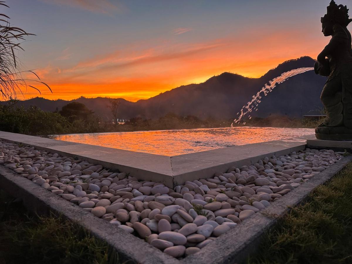 The Lava Bali Villa And Hot Spring Кинтамани Экстерьер фото